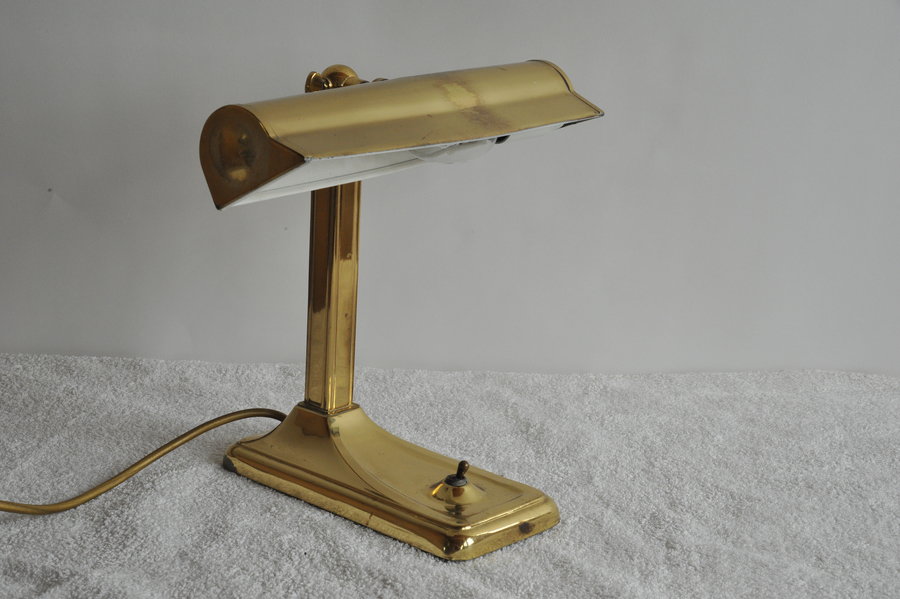 a good quality vintage brass desk lamp