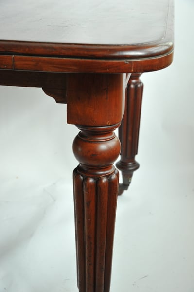 antique mahogany wind out table by edwards and roberts