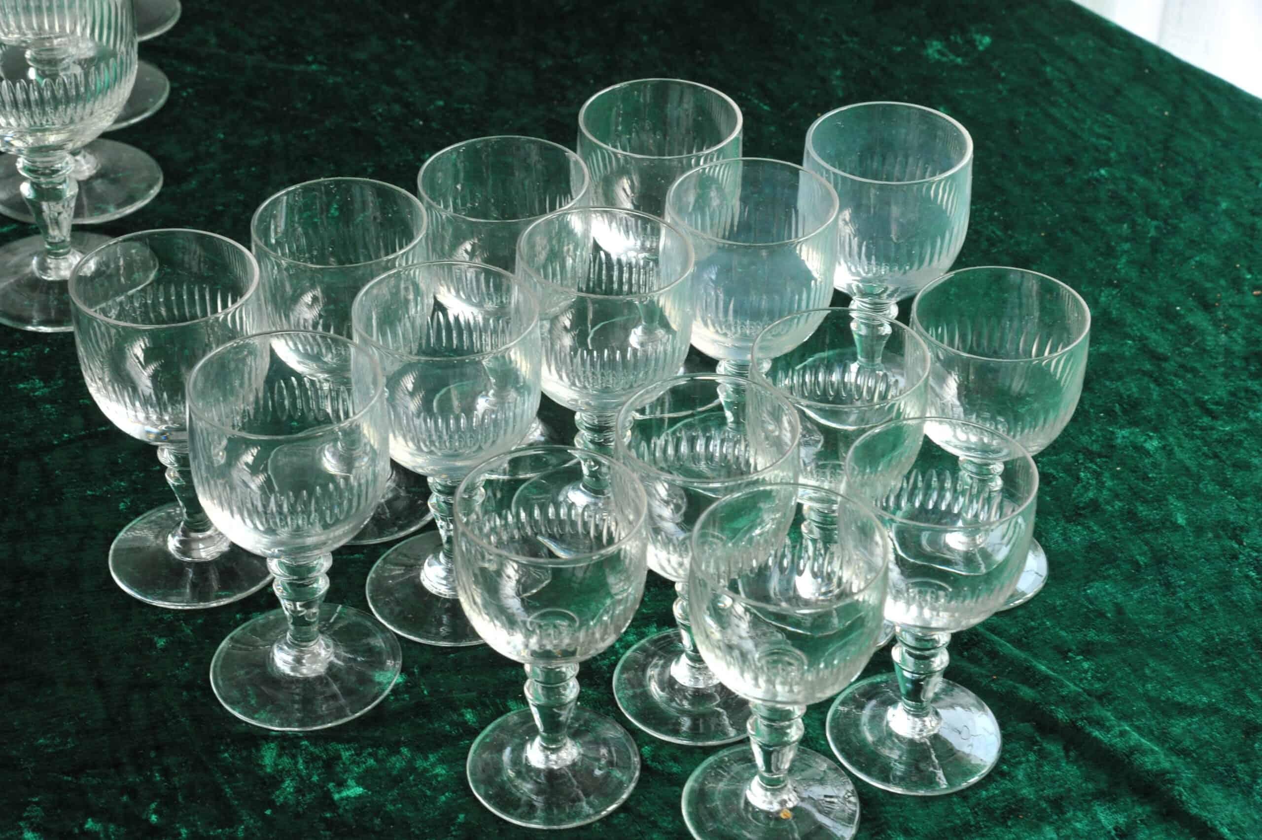 set of vintage french port/liqueur glasses