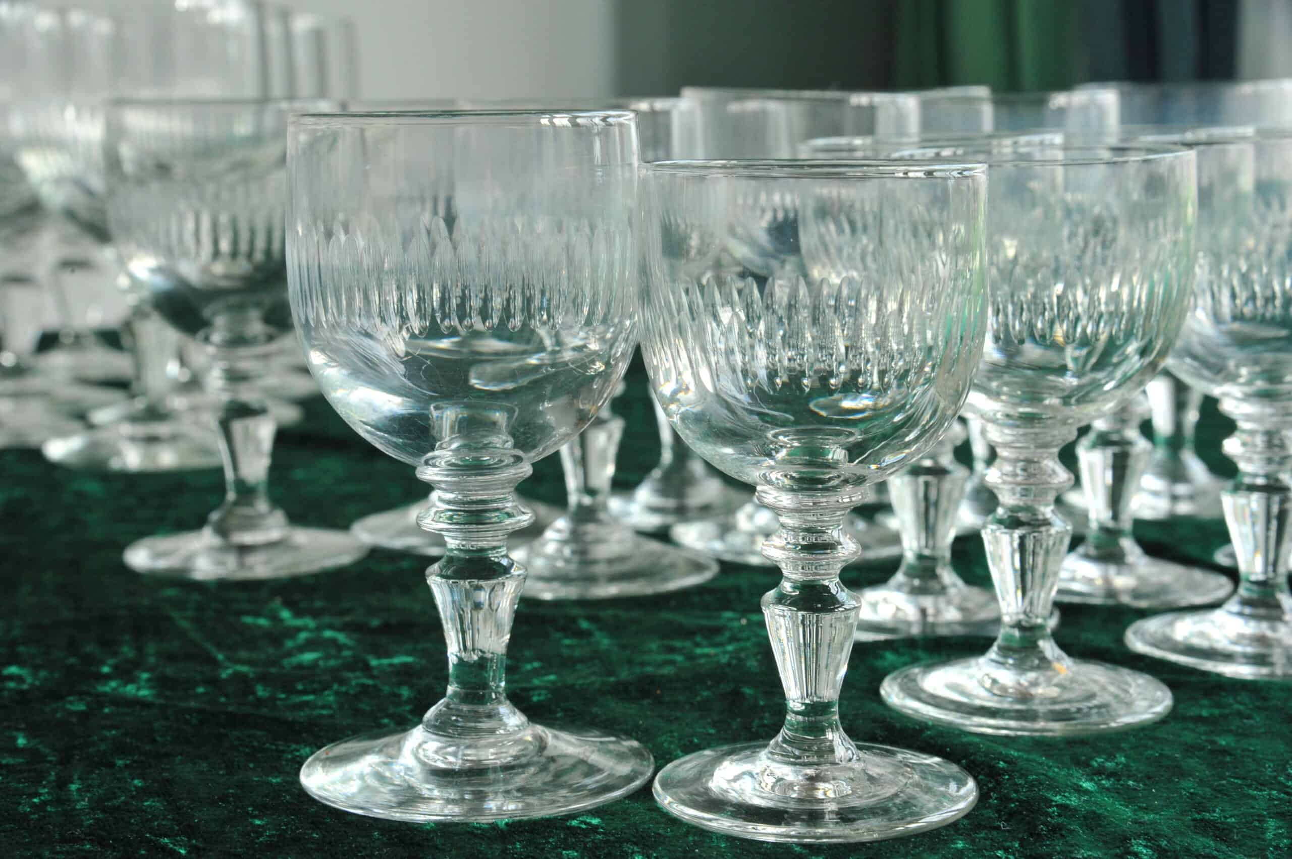 set of vintage french port/liqueur glasses