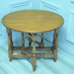 a very pretty small vintage oak gateleg table