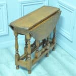 a very pretty small vintage oak gateleg table