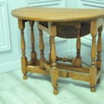 a very pretty small vintage oak gateleg table