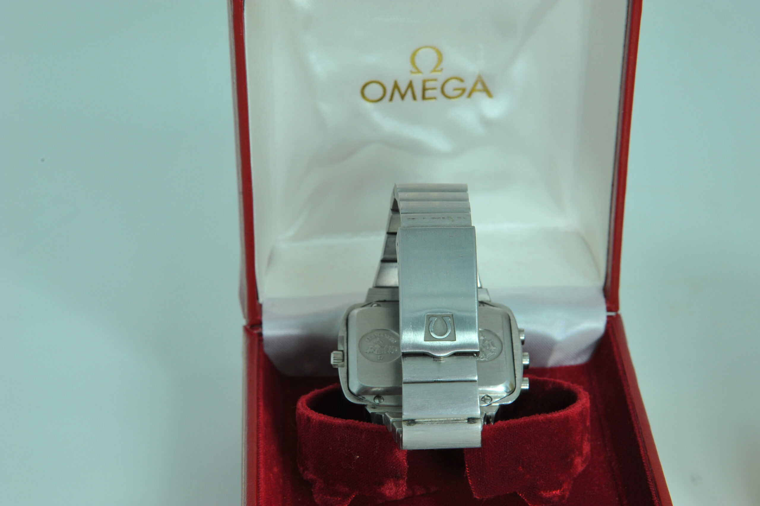 vintage omega seamaster montreal calibre 1611 chrono quartz