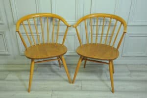 vintage ercol pair of model 449a windsor bowtop armchairs