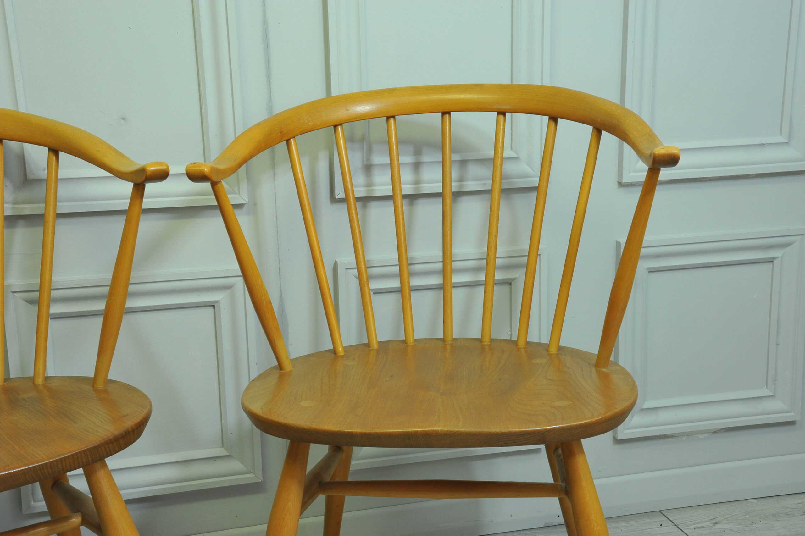 vintage ercol pair of model 449a windsor bowtop armchairs