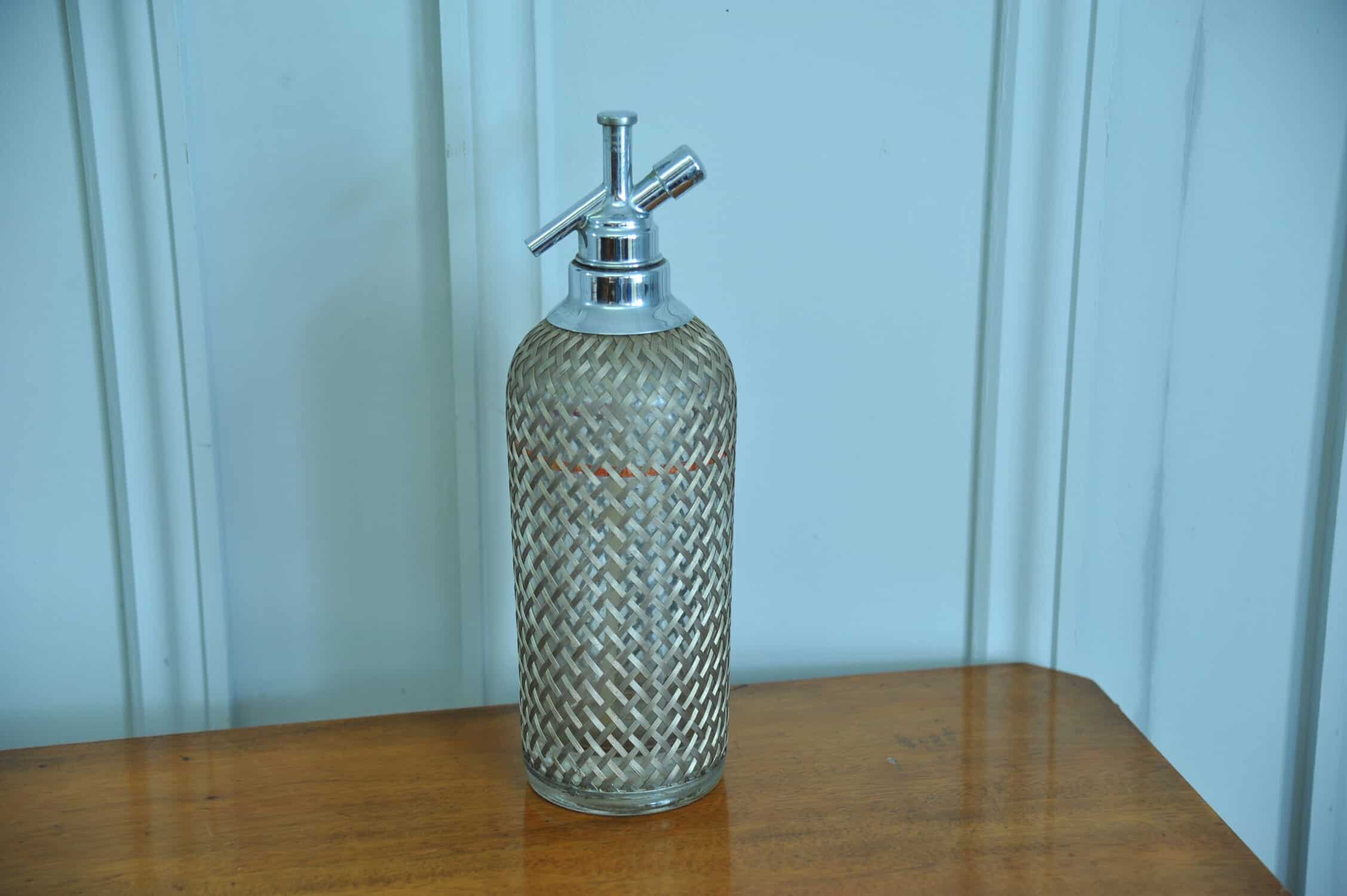 a superb vintage sparkletts soda syphon