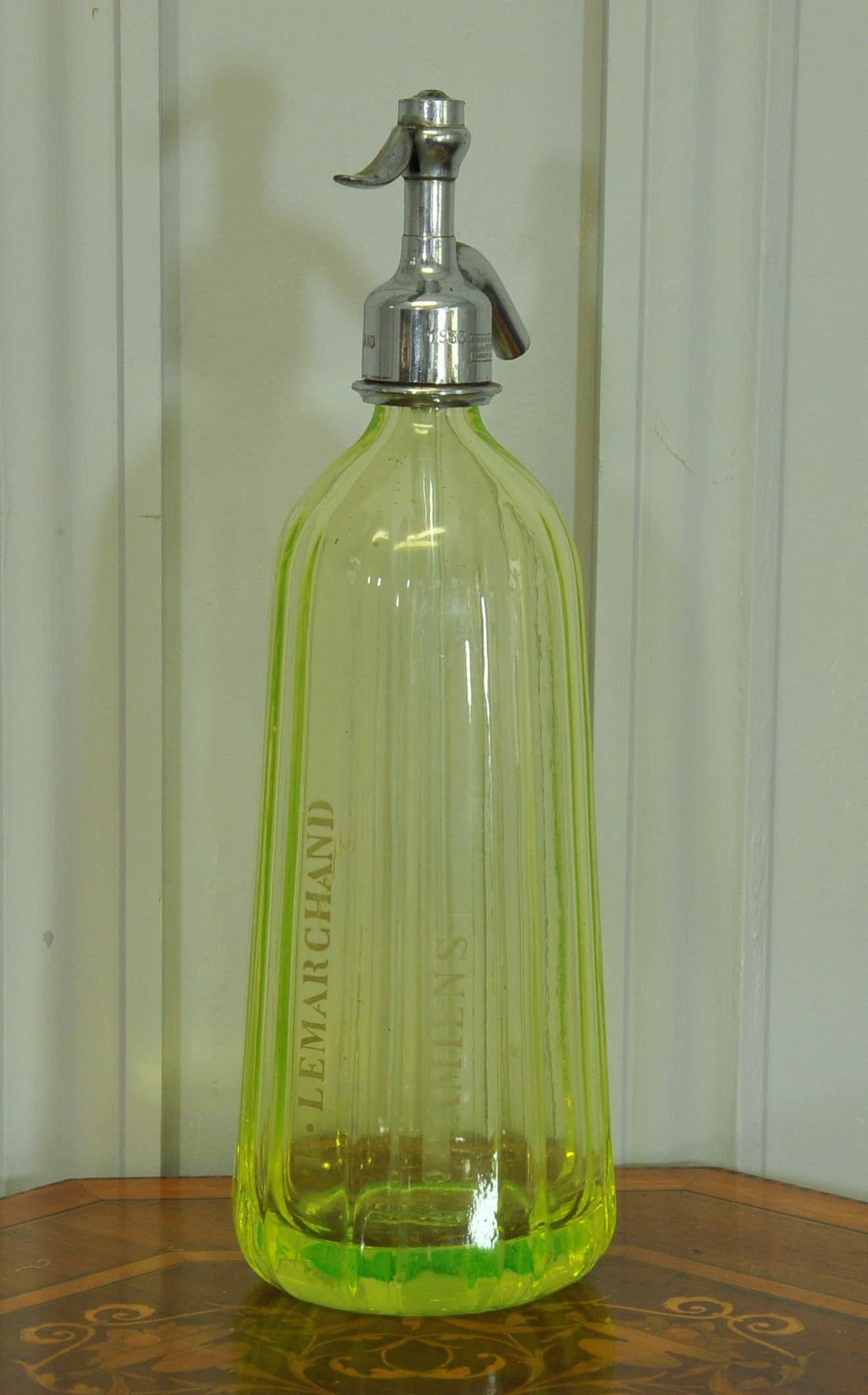 vintage french yellow uranium glass soda syphon