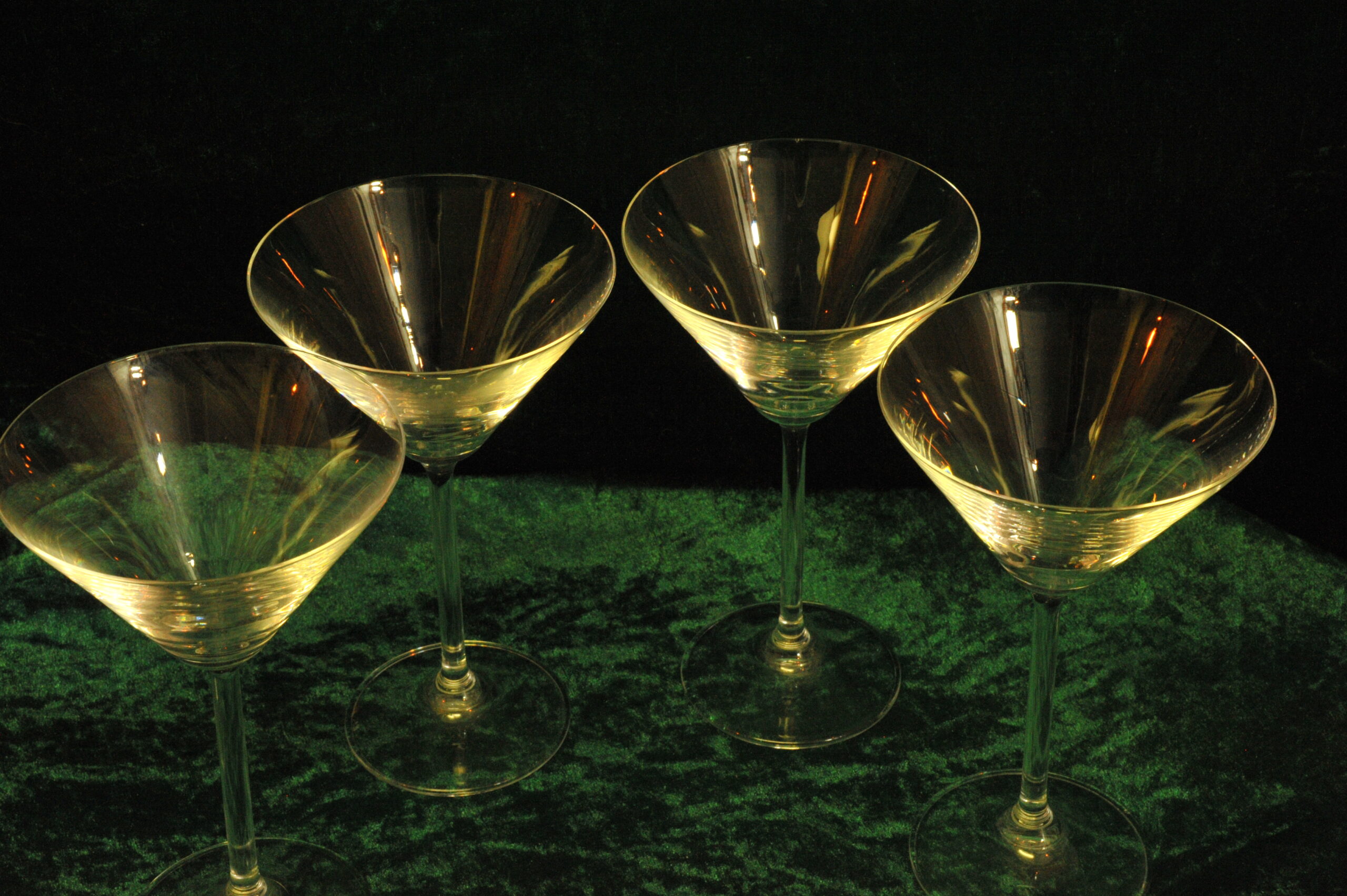four large vintage champagne coupes glasses