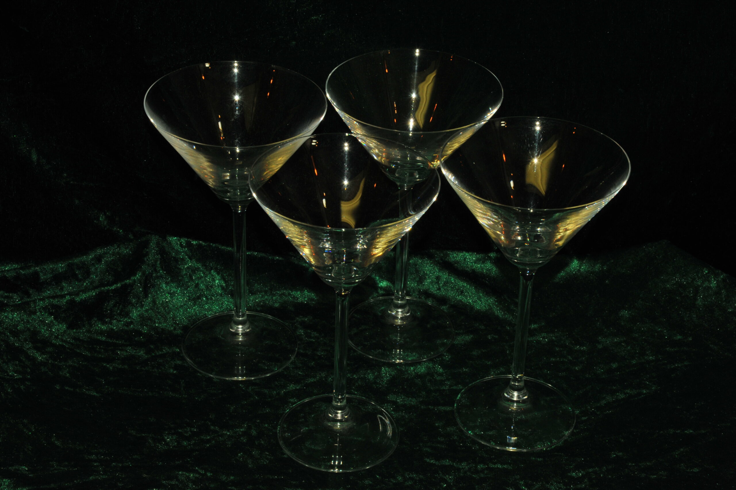 four large vintage champagne coupes glasses