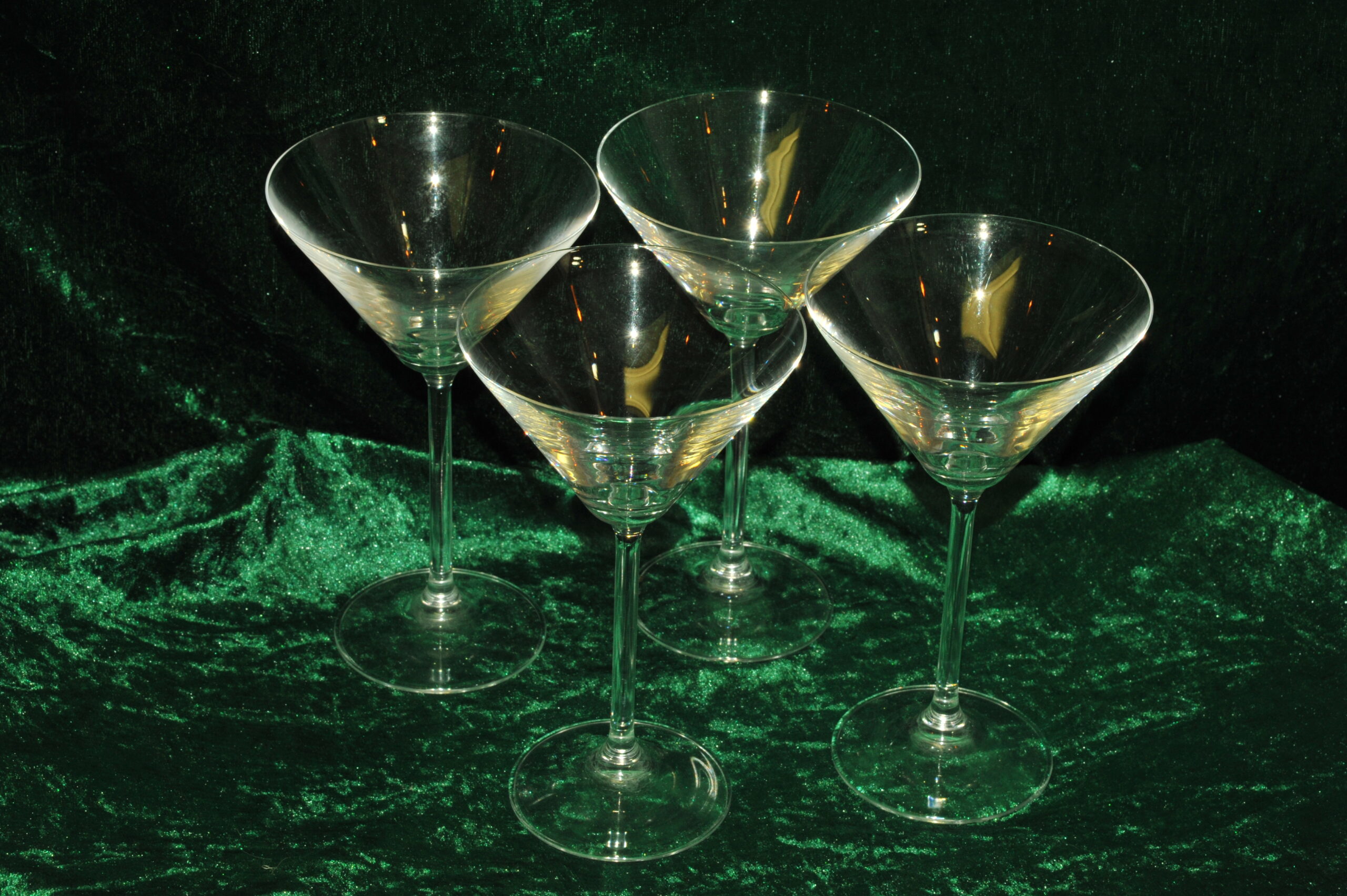 four large vintage champagne coupes glasses