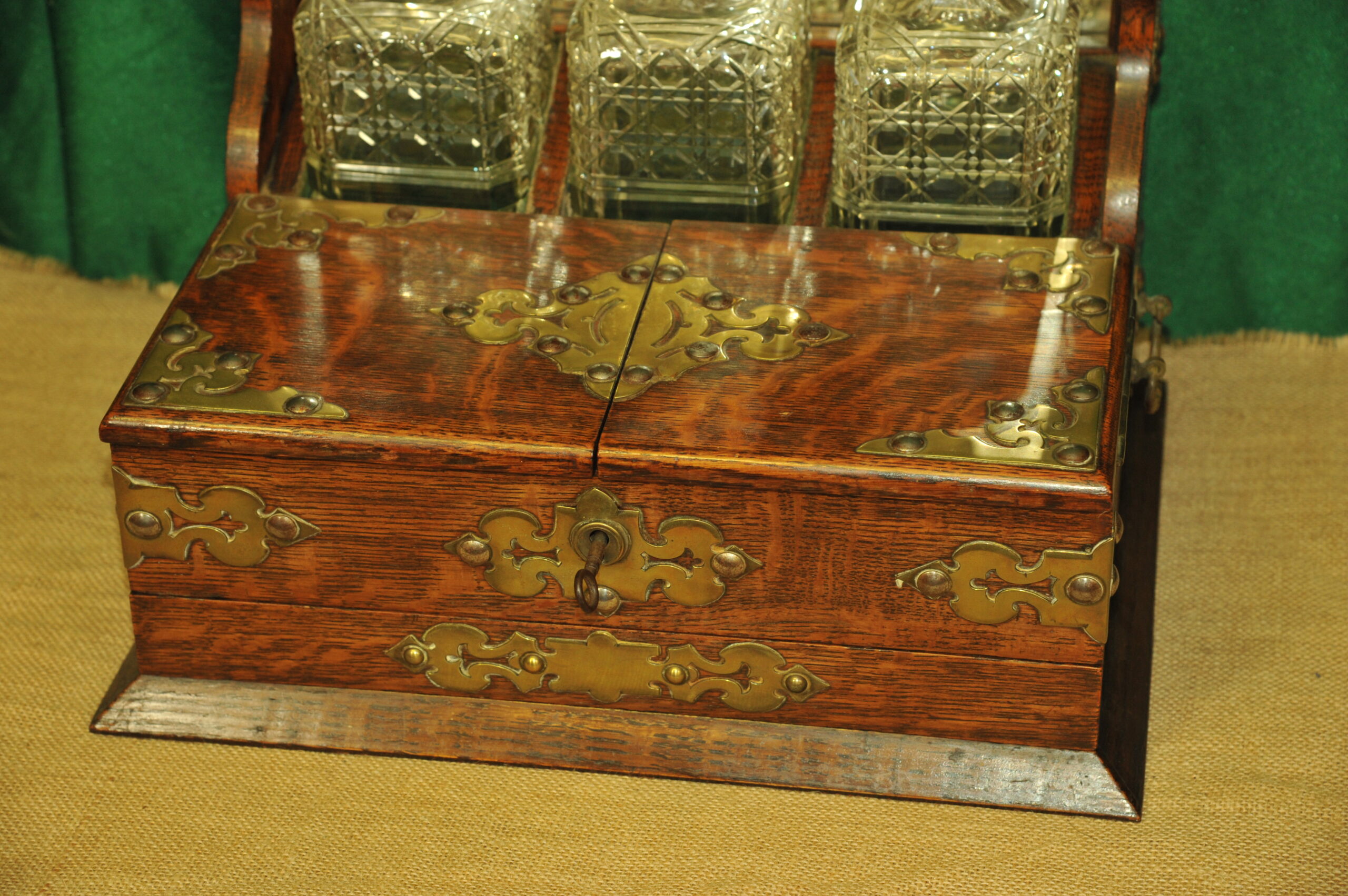 an antique oak tantalus games compendium