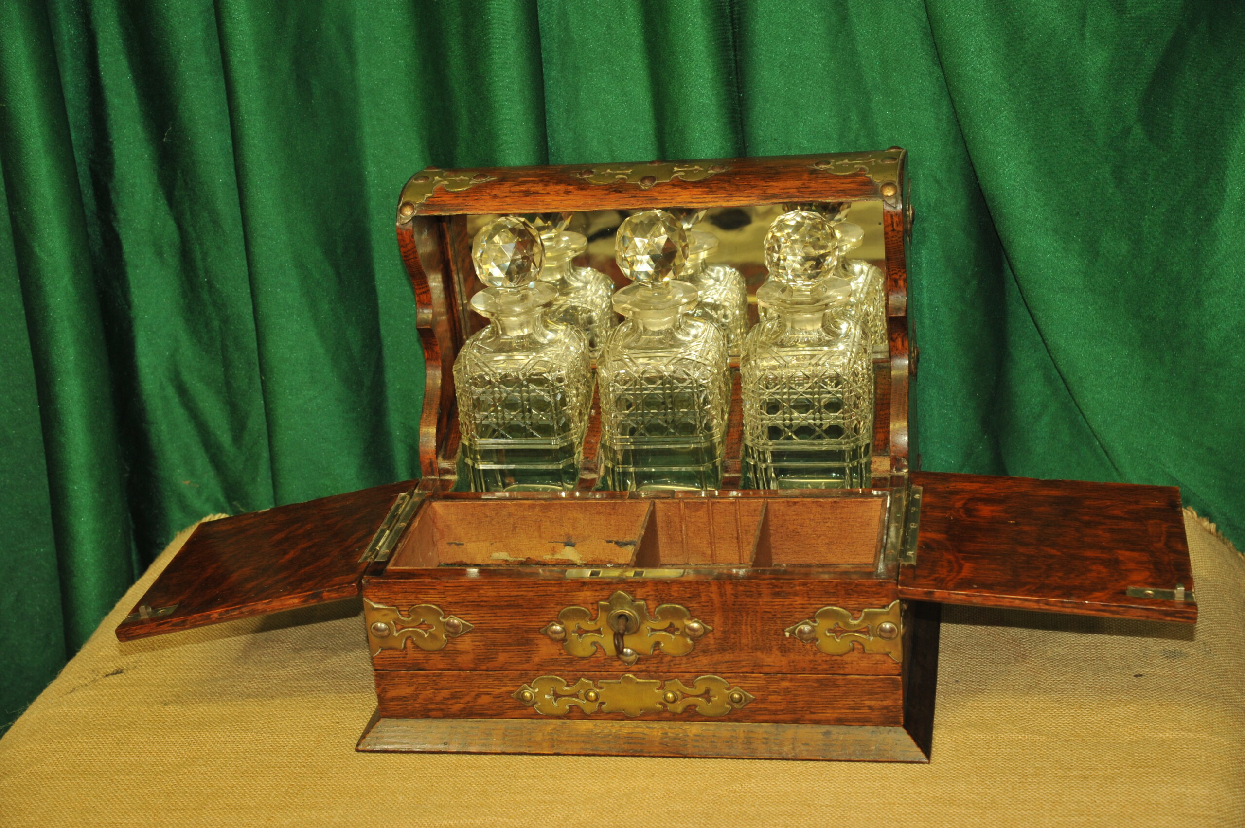 an antique oak tantalus games compendium